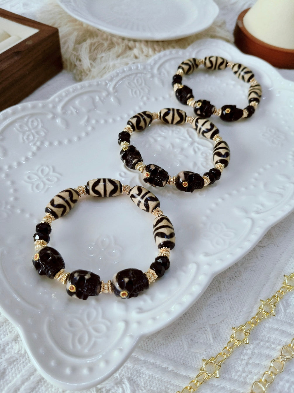 Double Tiger Tooth + Skull Bracelet 至纯 双虎牙天珠 + 尸陀林